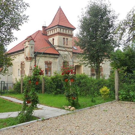 Villa Dwor W Boleniu Exterior foto